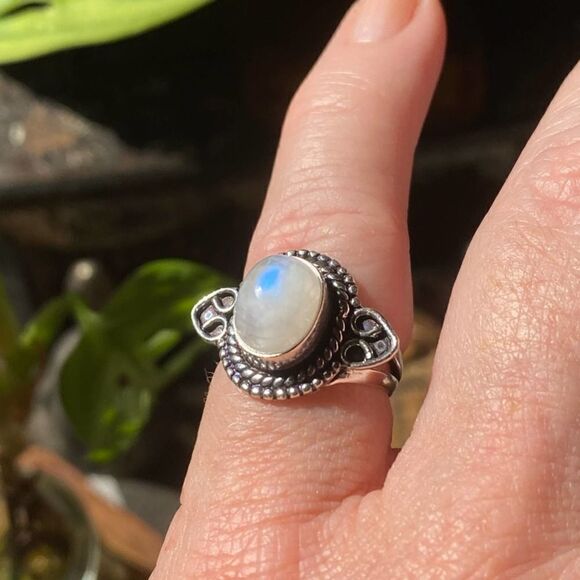 Sterling Silver Moonstone Boho Ring Size 8 - Picture 4 of 8